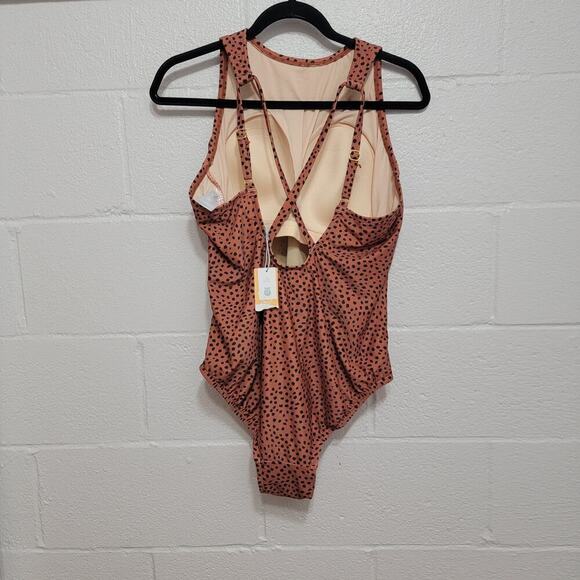 Kona Sol High Coverage One Piece Swimsuit Size 17 - Picture 2 of 11